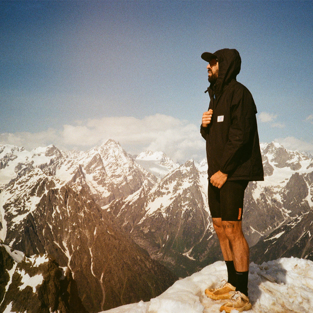 Laino Windbreaker - Black